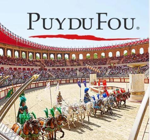 2 logements séparés indépendants jusqu'à 5 personnes, piscine chauffée à 3 min du Puy du Fou Les Épesses Exterior foto