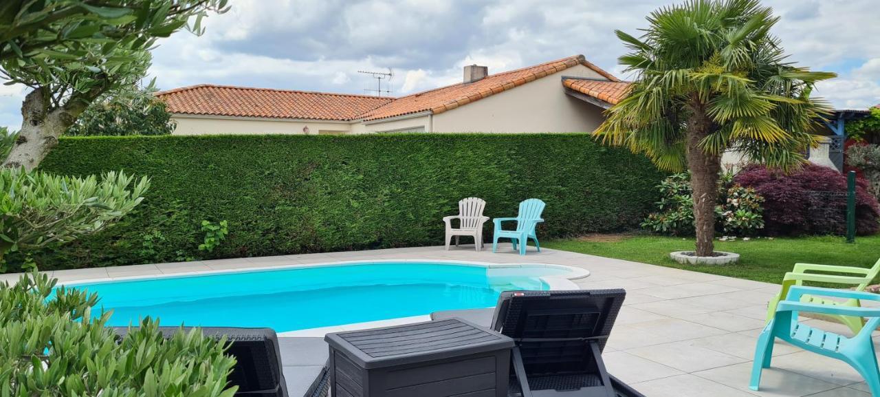 2 logements séparés indépendants jusqu'à 5 personnes, piscine chauffée à 3 min du Puy du Fou Les Épesses Exterior foto